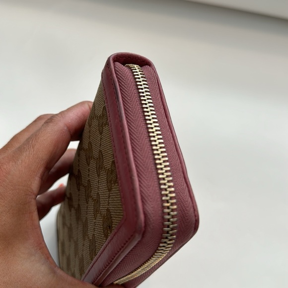 Gucci GG Authentic Pre Owned Pink & Brown Canvas Sukey Zip around long Wallet. - Picture 7 of 15